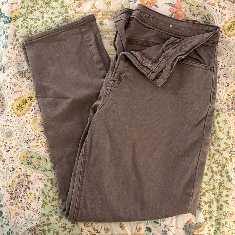 AE olive Mom Jeans
